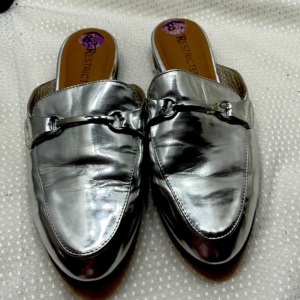 Restricted Silver Metallic Mule Size 8.5 (3)